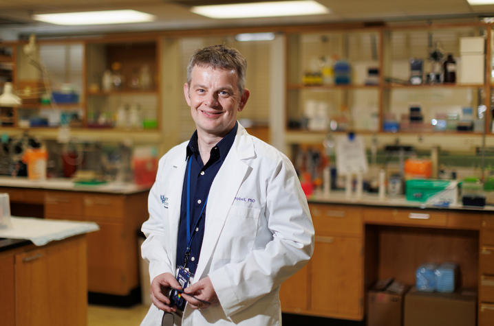 This is a photo of Kenneth Campbell, Ph.D., a professor of cardiovascular medicine and physiology in the UK College of Medicine. Mark Cornelison | UK Photo