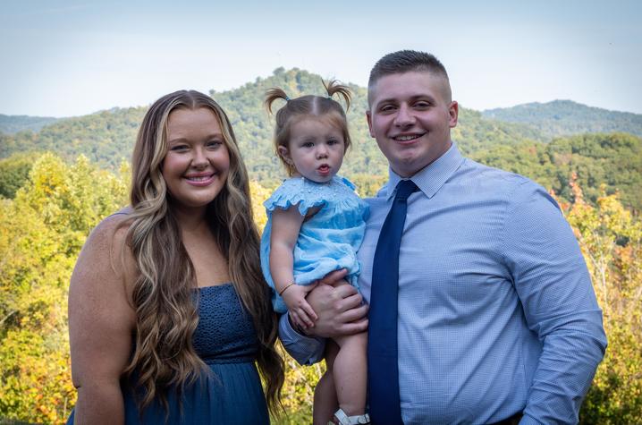 This is a photo of Izabella, Noa and Logan Hillerman. Photo by Nick Thelen, UK HealthCare Brand Strategy.