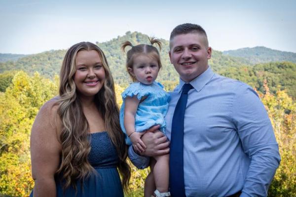 This is a photo of Izabella, Noa and Logan Hillerman. Photo by Nick Thelen, UK HealthCare Brand Strategy.