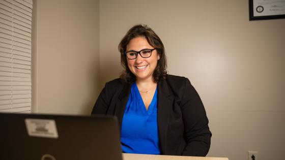 This is a photo of Elizabeth Rhodus, Ph.D., who is supported by the National Institute on Aging (NIA).  UK Photo